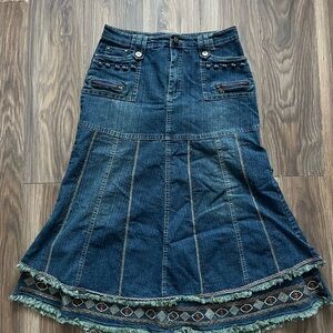 Chic Blue Denim A-Line Skirt with Fringe Detail